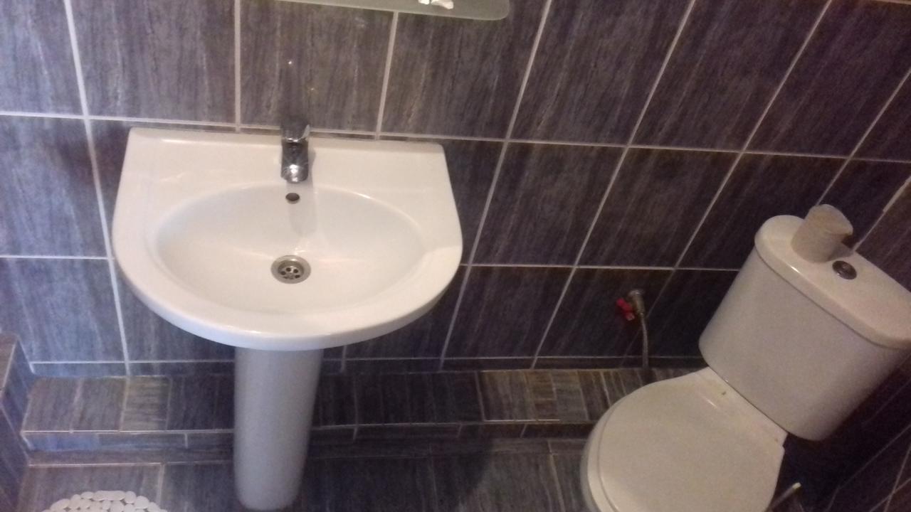 Seven Stars Motel Sumy Eksteriør billede